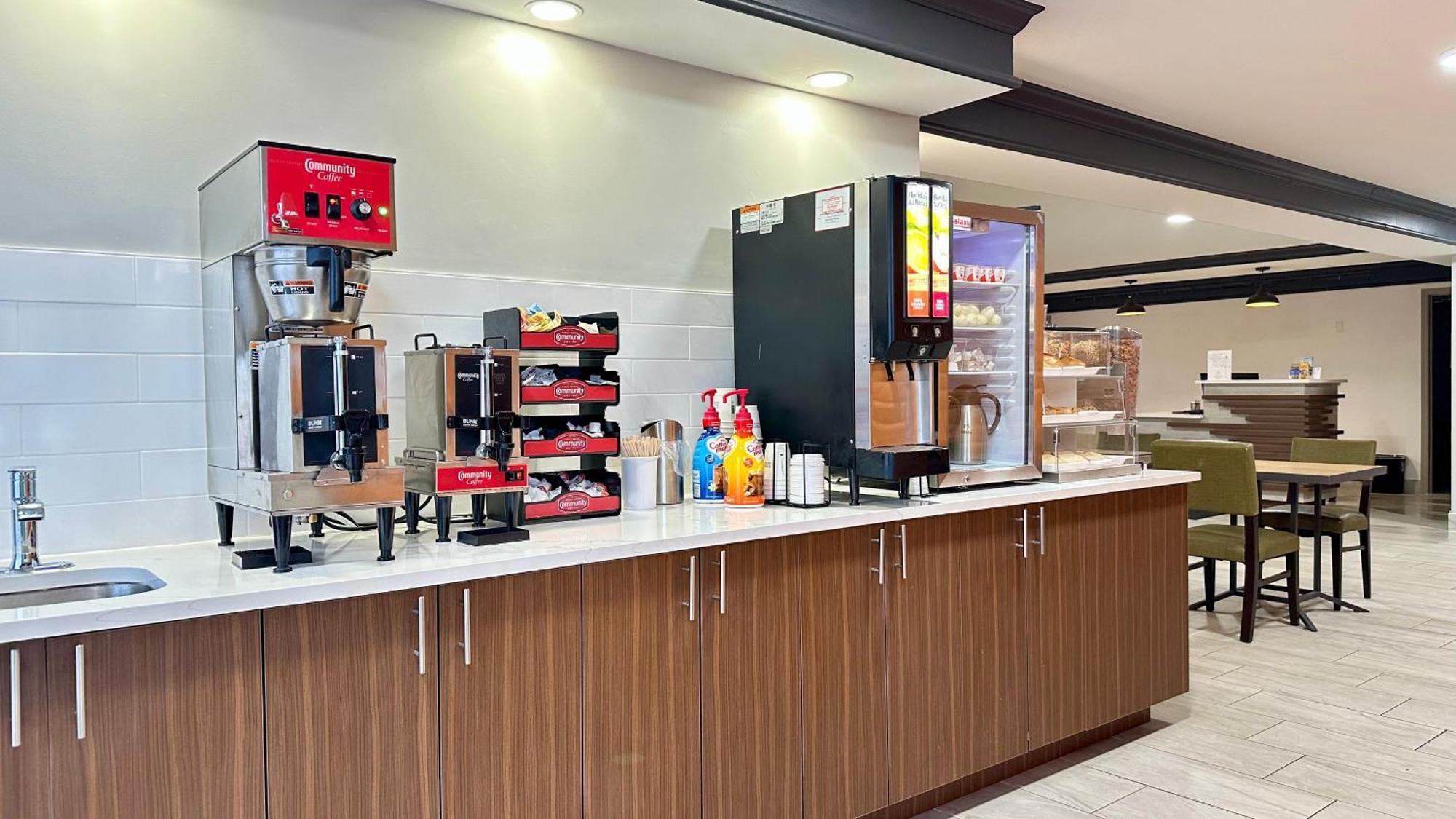 La Quinta Inn By Wyndham Huntsville Research Park Екстер'єр фото